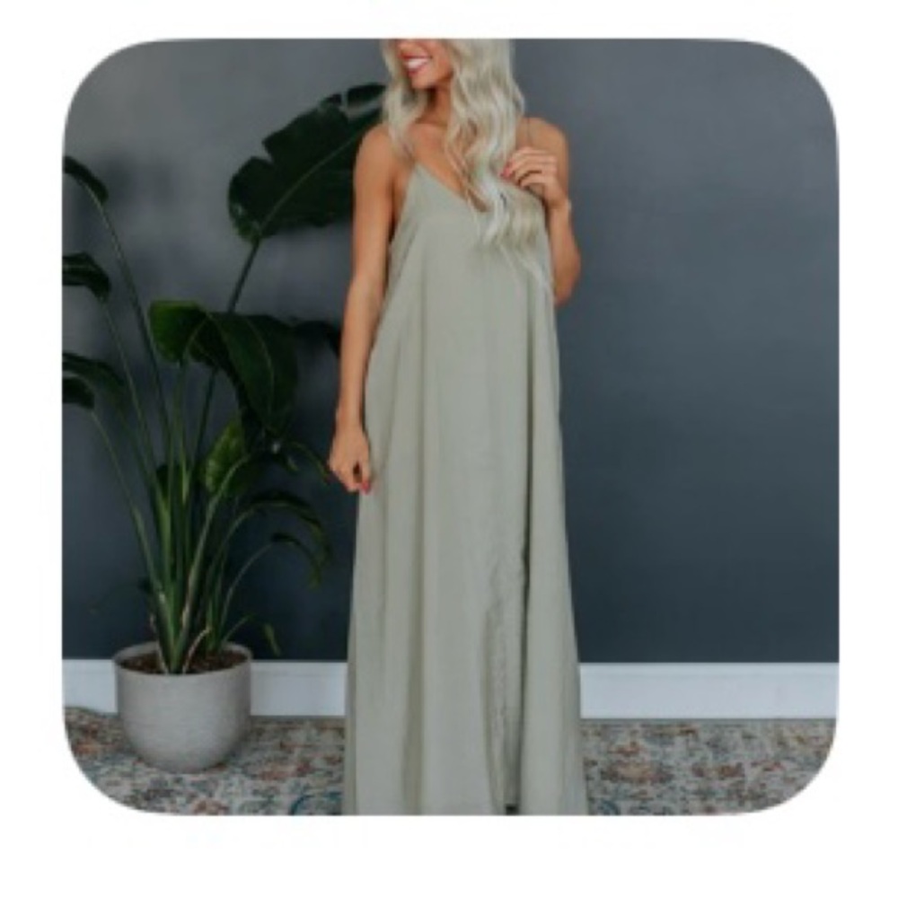 Elegant Sage Green Maxi Dress